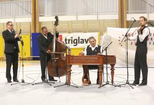 8.MEDNARODNI FOLKLORNI FESTIVAL 16 FOTO LJUBO VUKELIČ